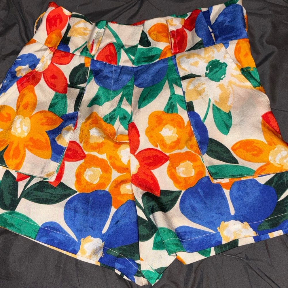 TCEC Multicolor Floral High Waist Shorts